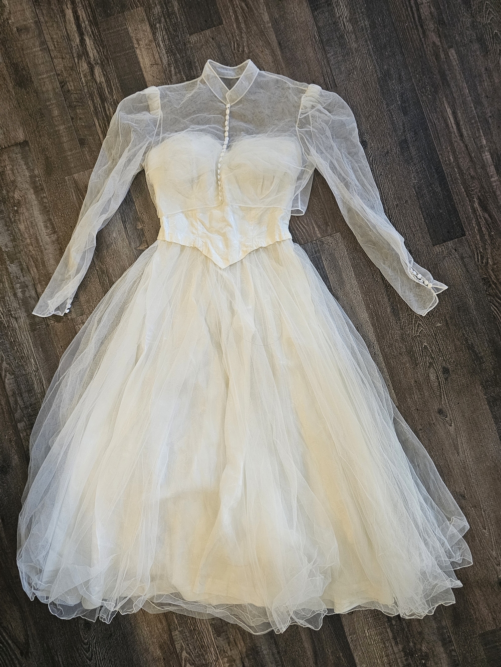 Vintage 1950s White Tulle Tea-Length Wedding Dress with Long Sleeved Jacket ♥️